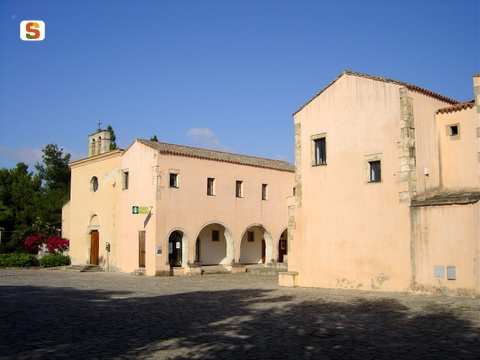 La piazza San Francesco in granito e acciottolato